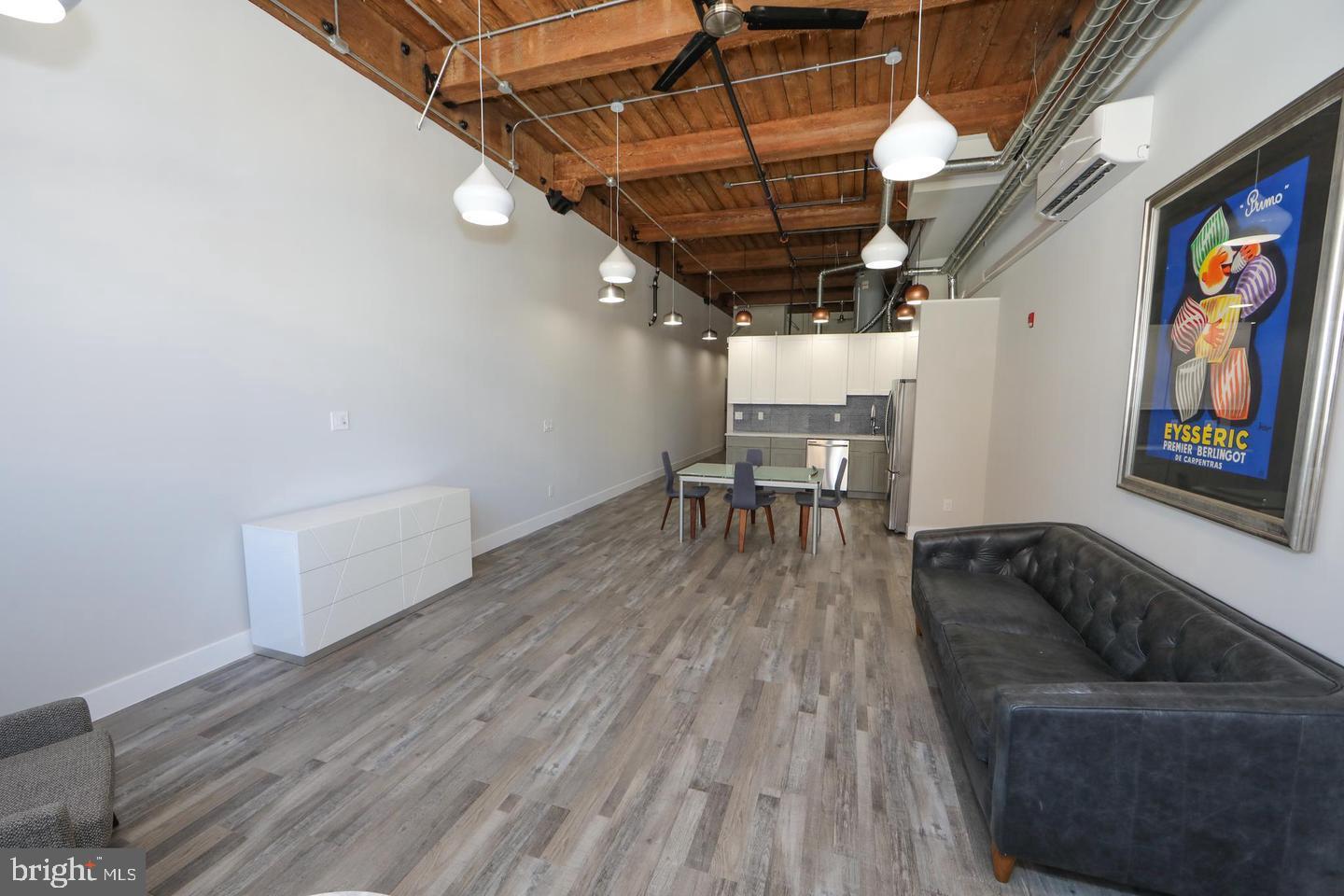 1825 E Atlantic St #106 Property Photo 6