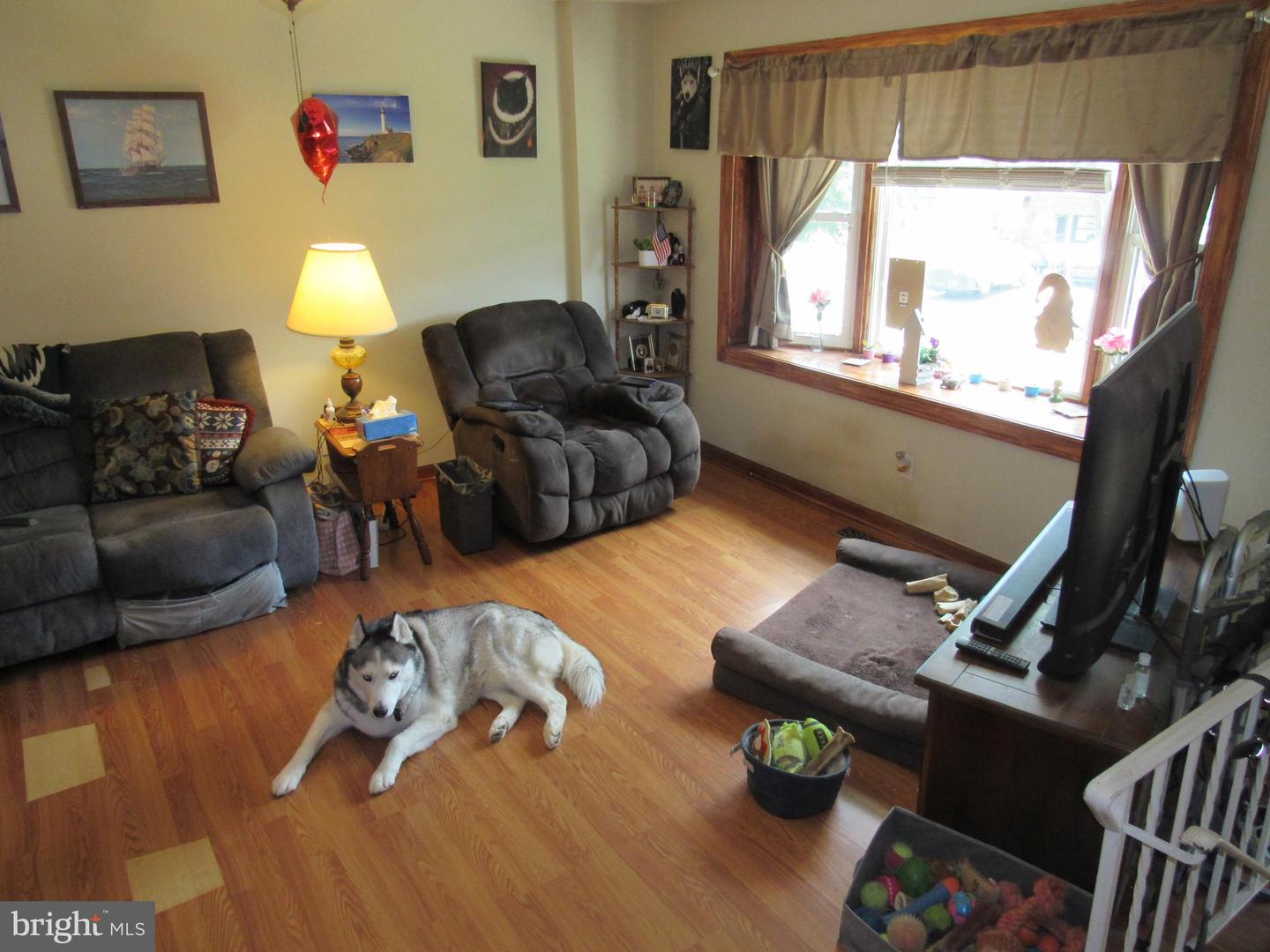 2839 Maxwell St Property Photo 5