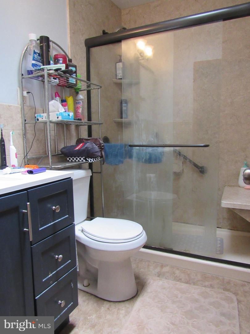 2839 Maxwell St Property Photo 14