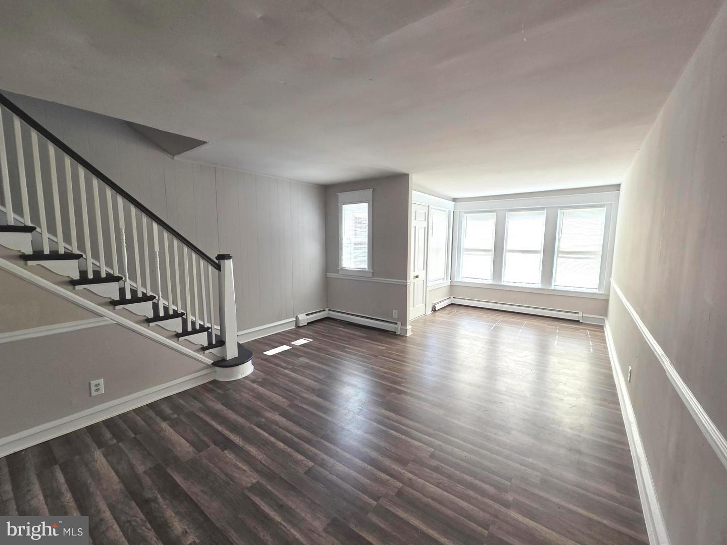 4020 Howland St Property Photo 9