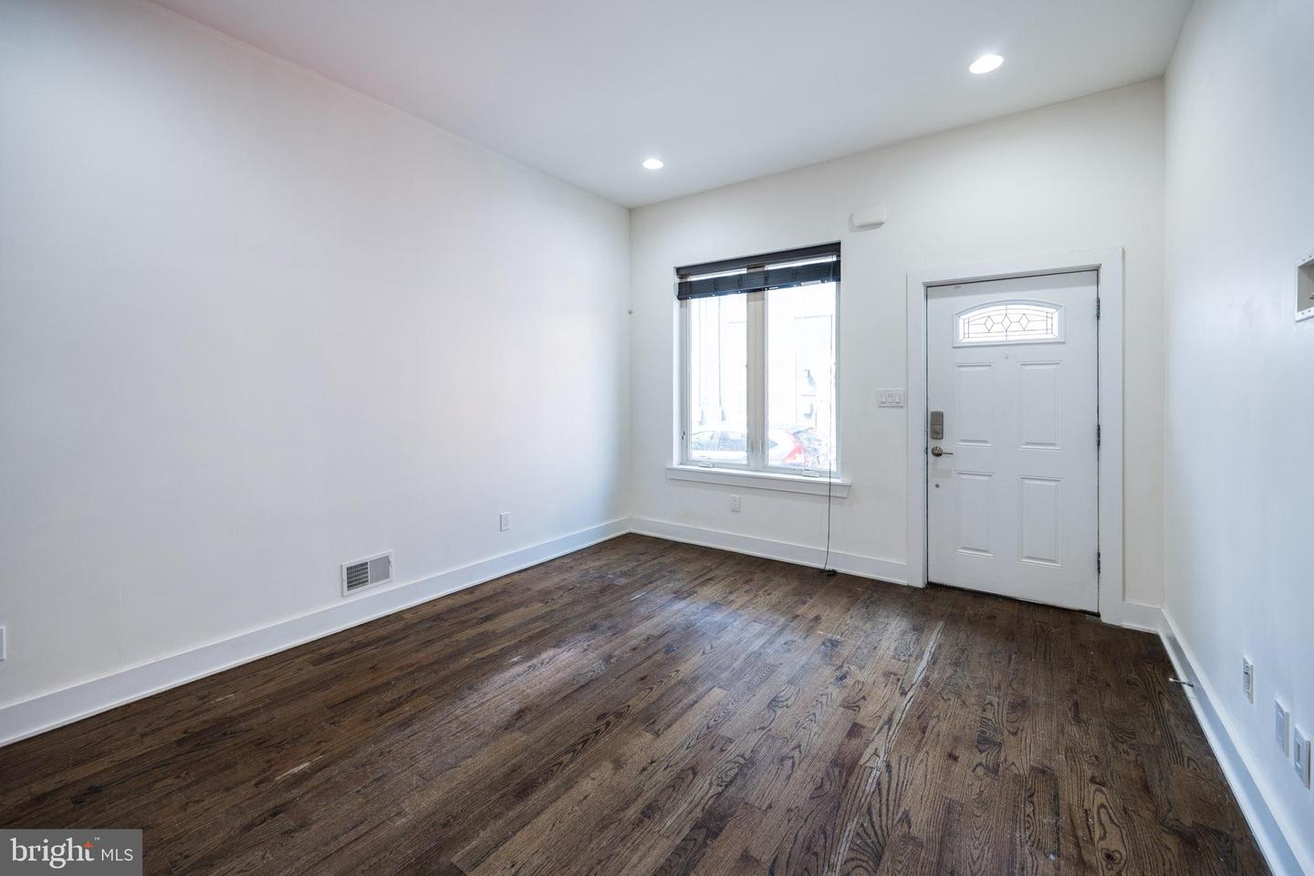 1441 S Bouvier St Property Photo 10