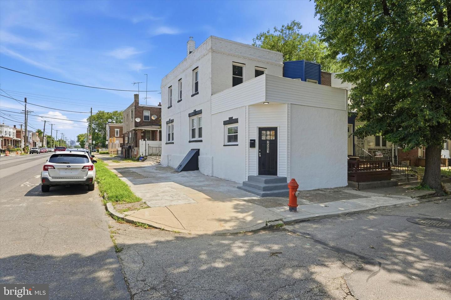 2501 S DEWEY ST Property Photo 1