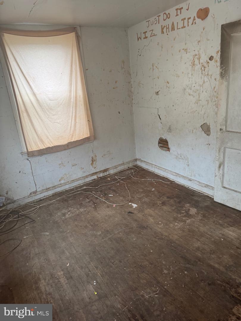 5024 Ogontz Ave Property Photo 9