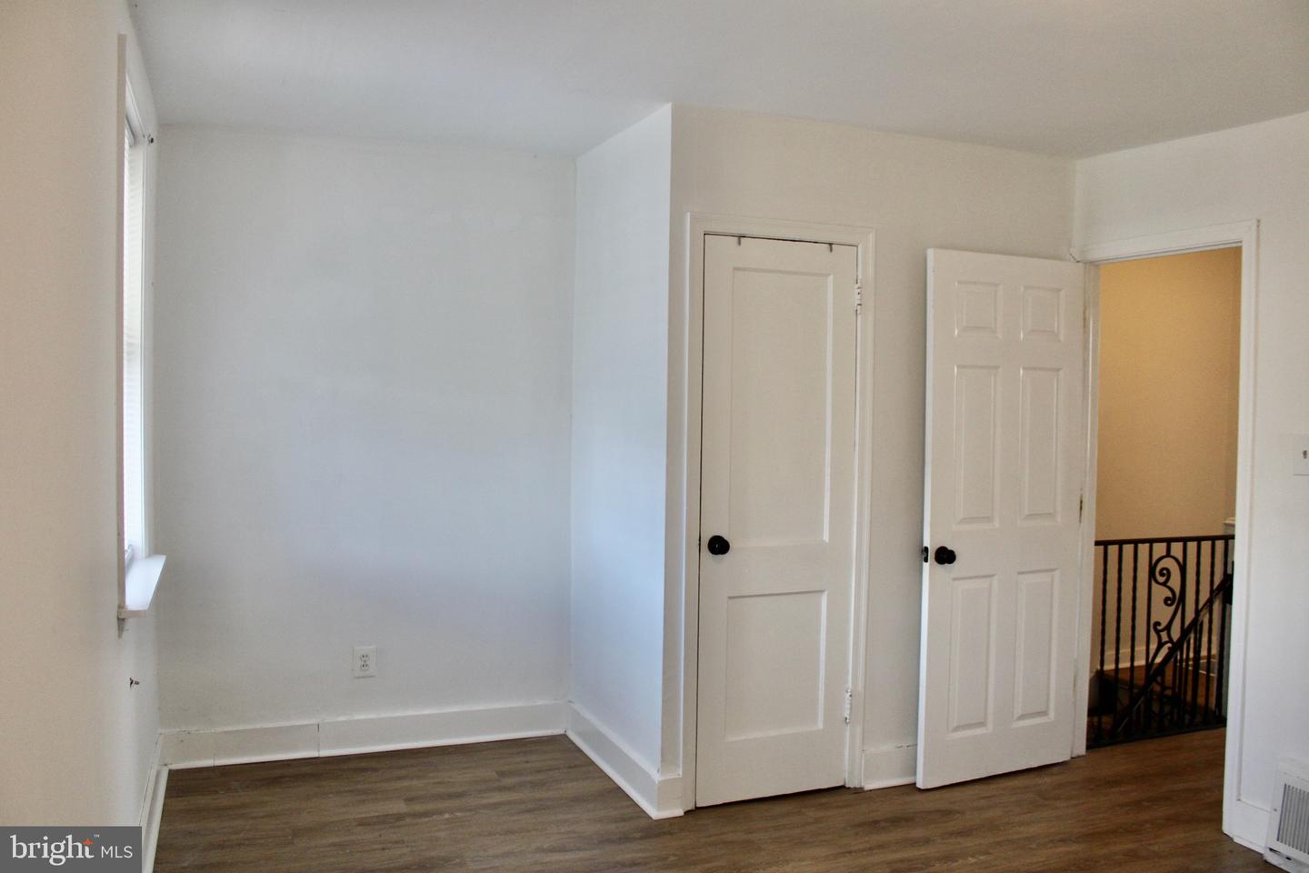 4625 Lansing St Property Photo 14