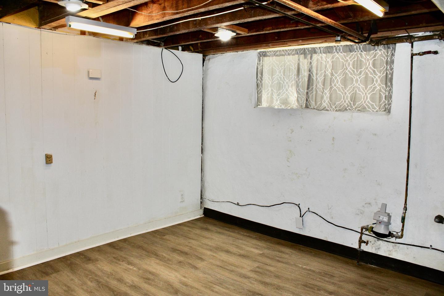 4625 Lansing St Property Photo 20