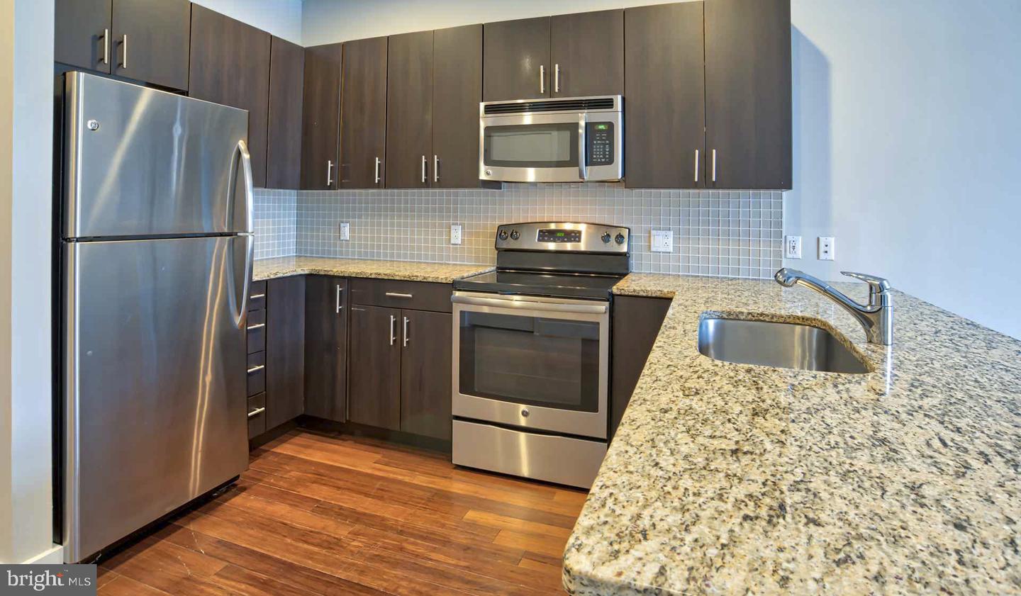 521 S Broad St #606 Property Photo 14