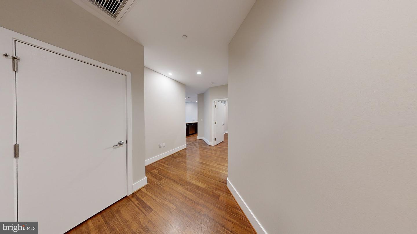 521 S Broad St #606 Property Photo 17