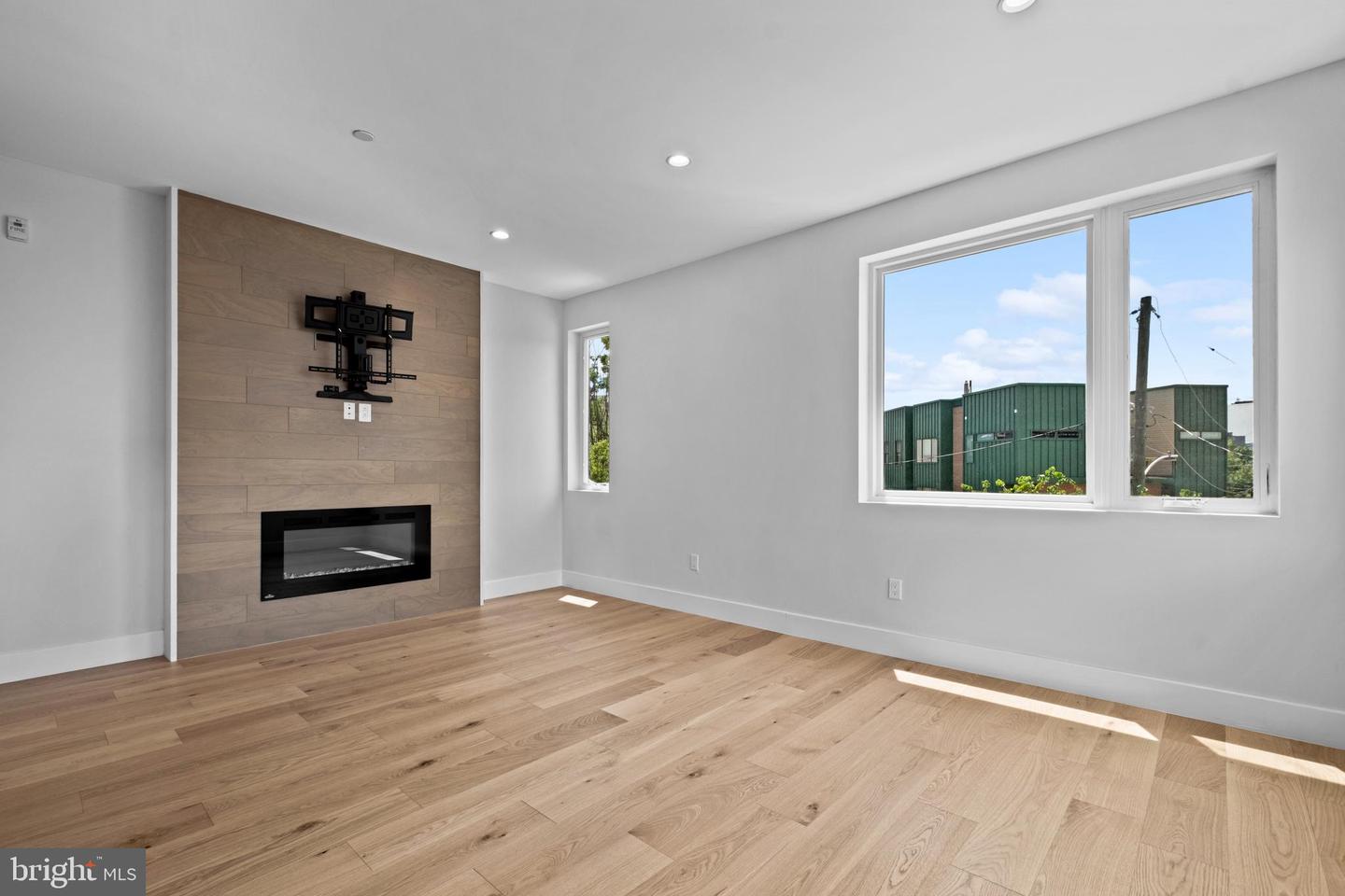 1405-21 Frankford Ave #311 Property Photo 6