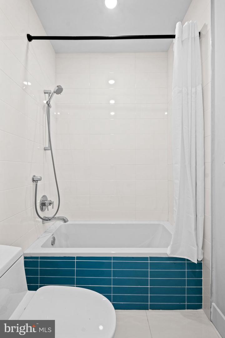 1405-21 Frankford Ave #311 Property Photo 21