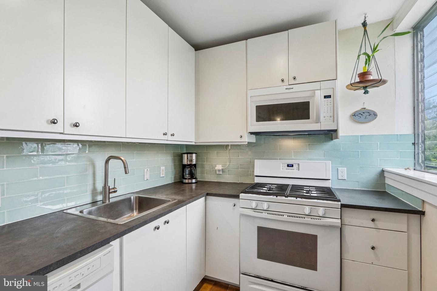4637 Pine St #d511 Property Photo 13