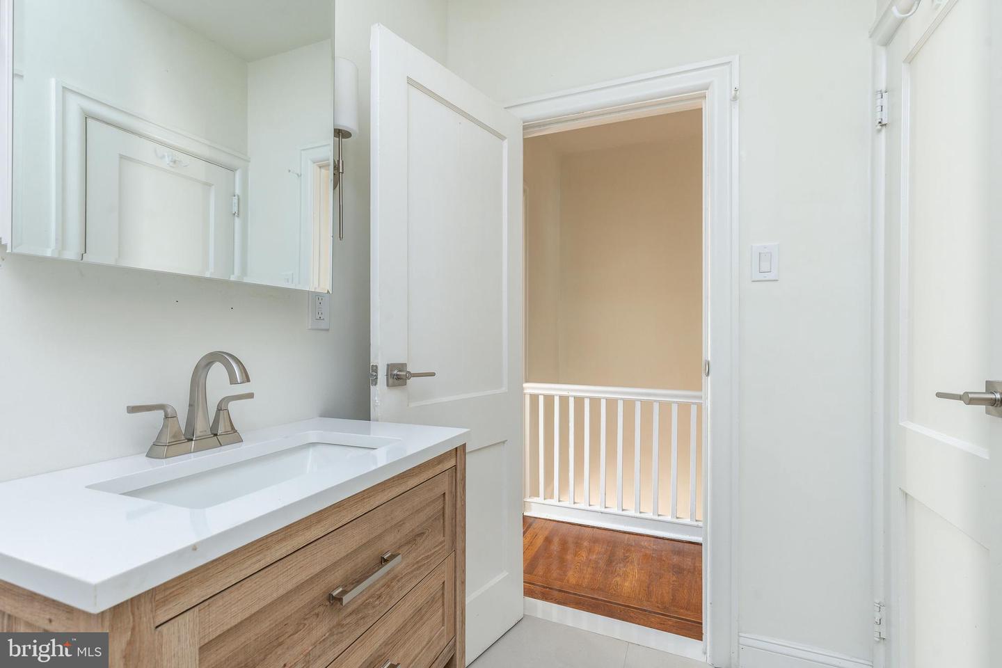 5445 Akron St Property Photo 20