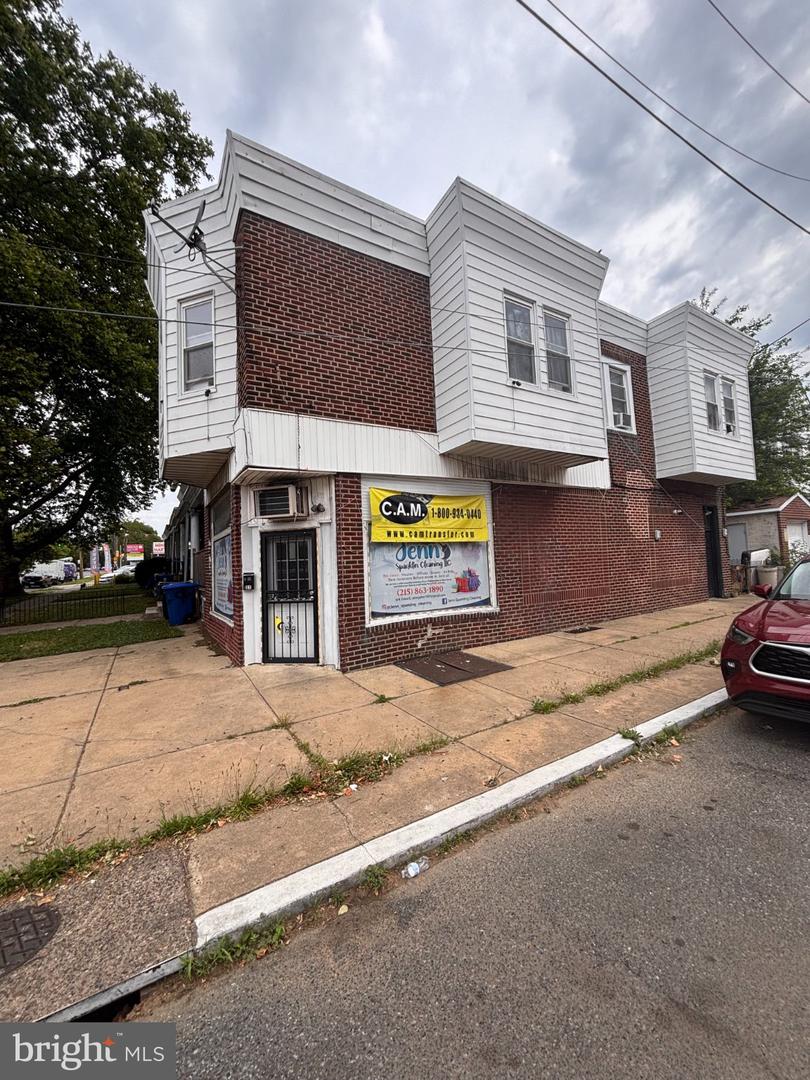 1533 Cottman Ave Property Photo 1