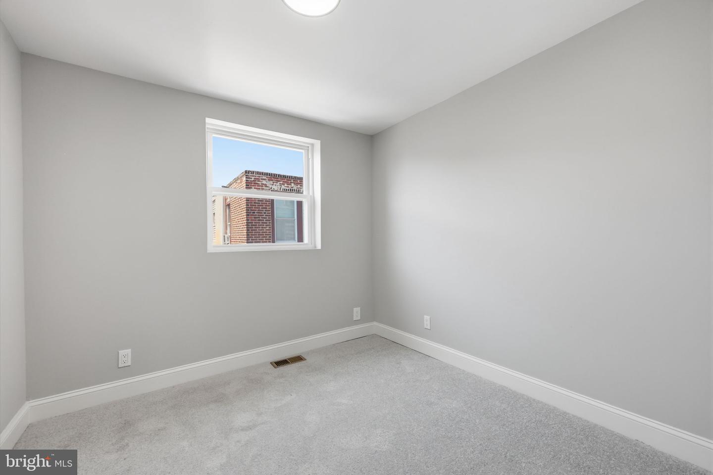 1716 S Chadwick St Property Photo 14