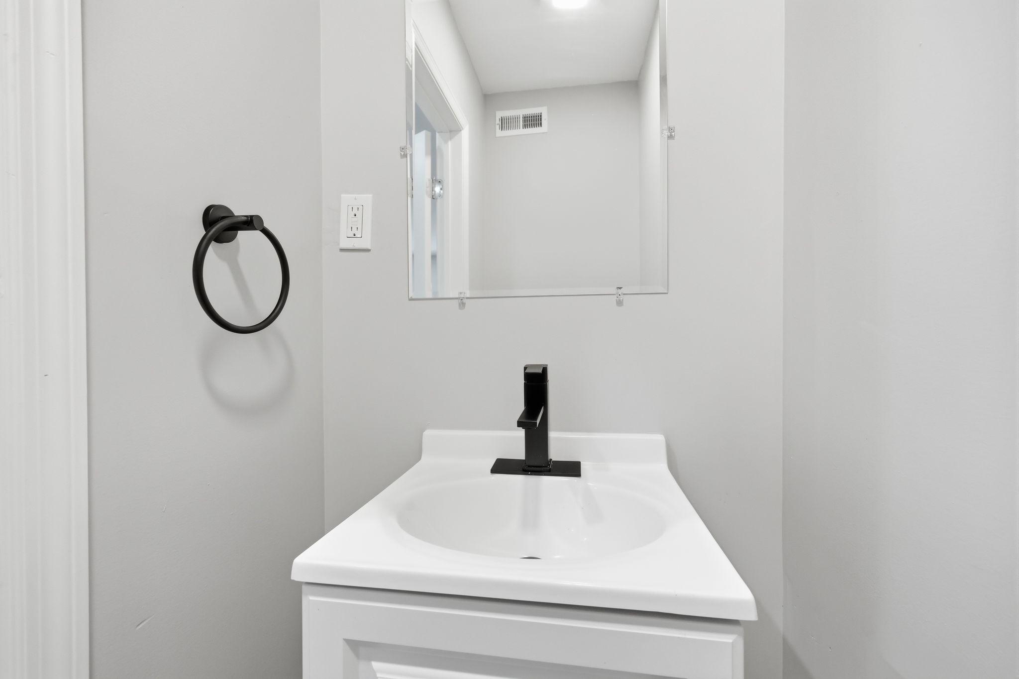 1716 S Chadwick St Property Photo 21
