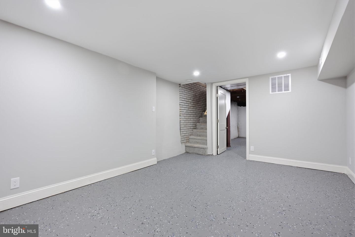 1716 S Chadwick St Property Photo 29
