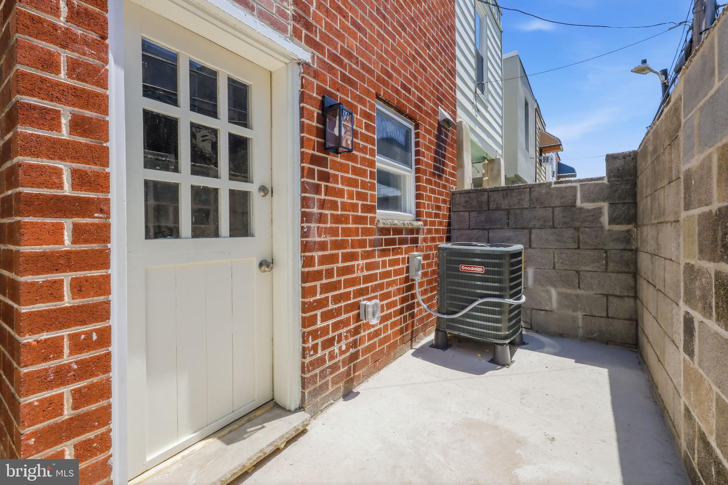 1716 S Chadwick St Property Photo 33