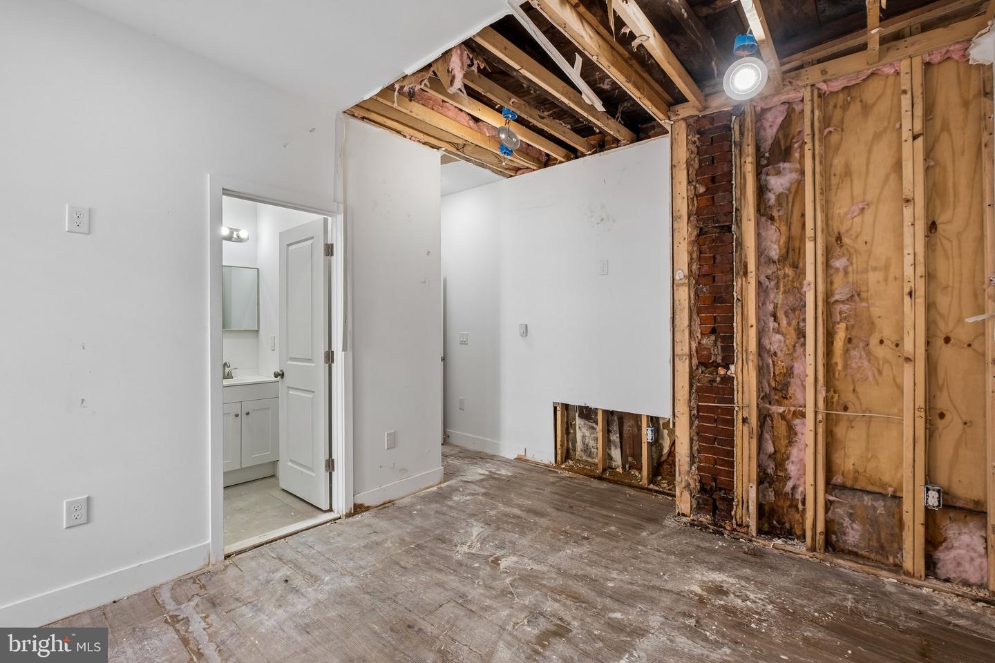 1613 W Erie Ave Property Photo 23