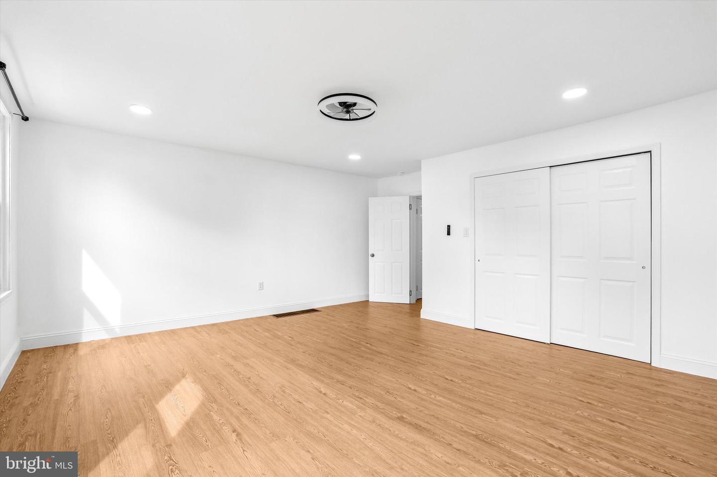 3516 Sunnyside Ave Property Photo 30