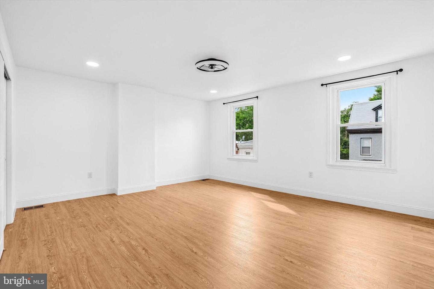 3516 Sunnyside Ave Property Photo 31
