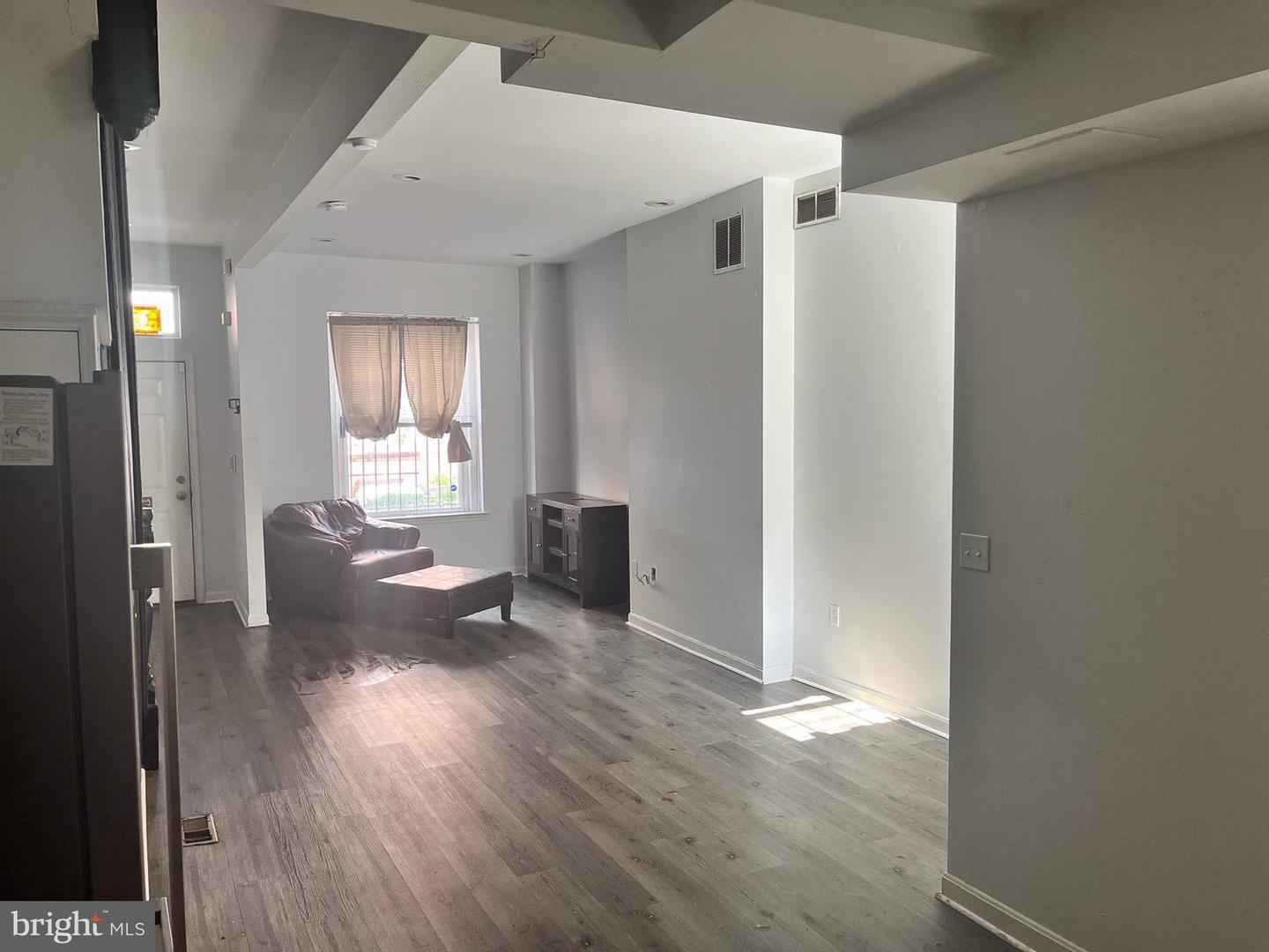 1811 Bouvier St Property Photo 5