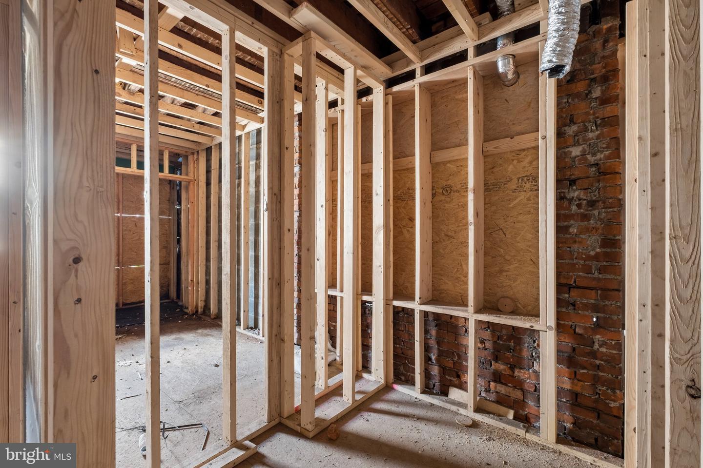 3333 W Huntingdon St Property Photo 10