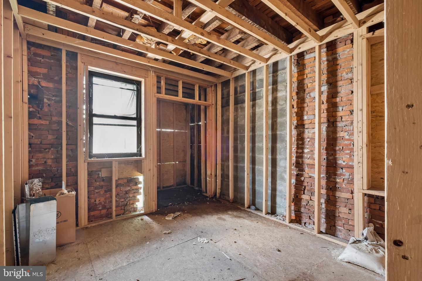3333 W Huntingdon St Property Photo 11
