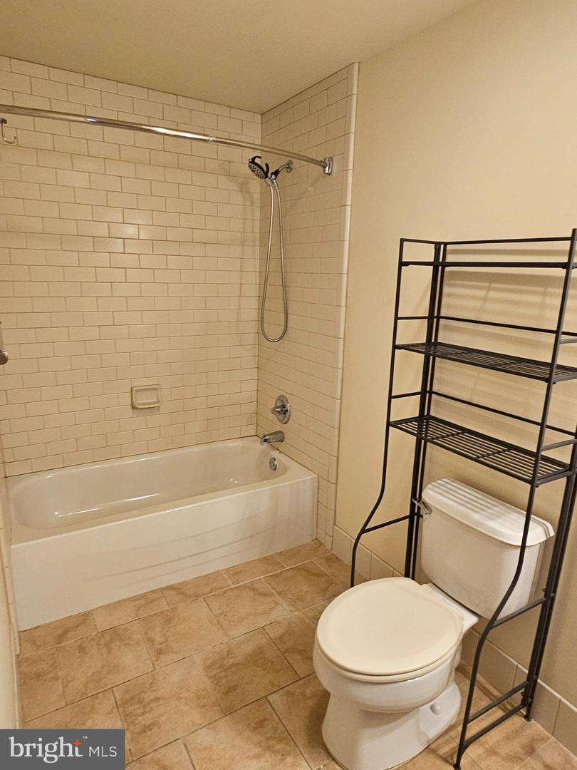 511 N Broad St #704 Property Photo 17
