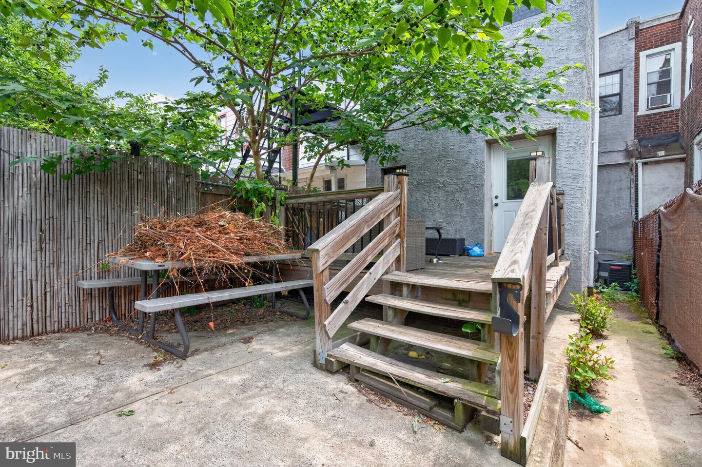 34 S 53rd St Property Photo 2