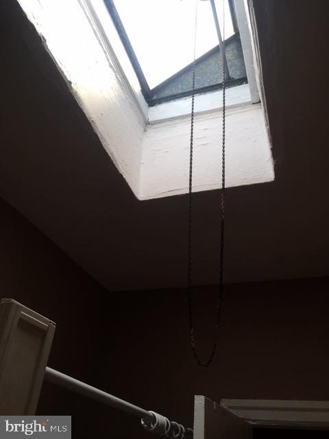 703 W Annsbury St #2nd Floor Apartment Property Photo 17