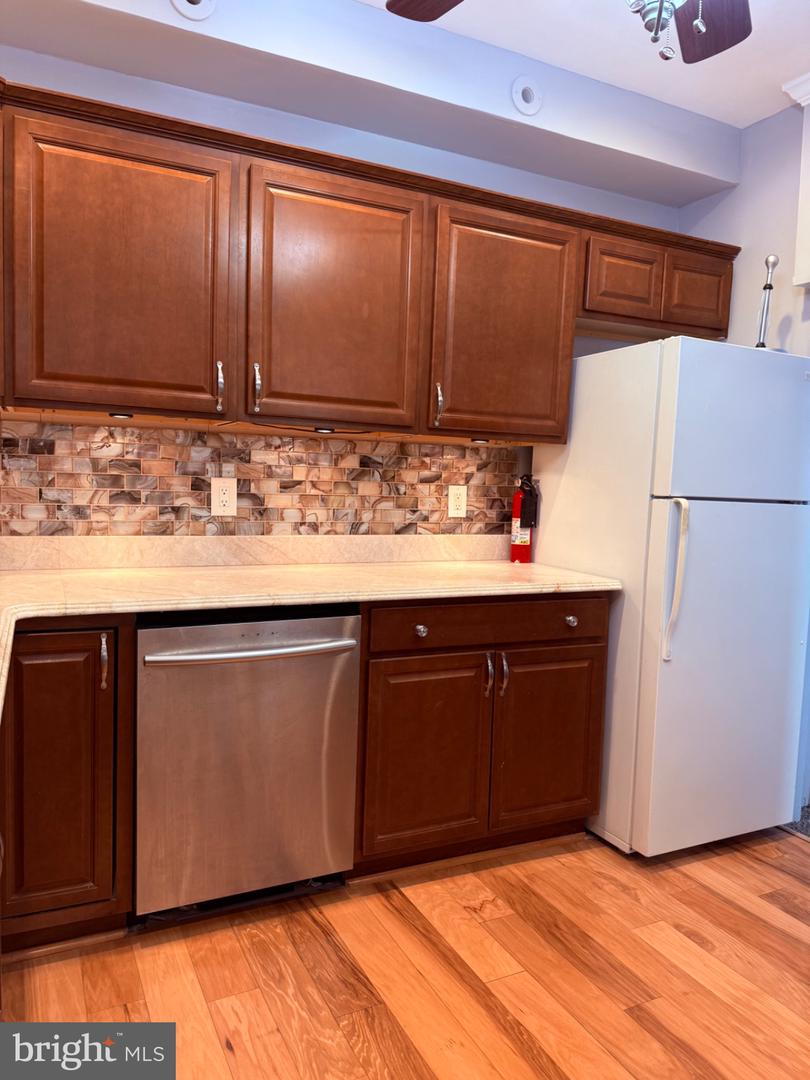 3183 Gaul St Property Photo 23