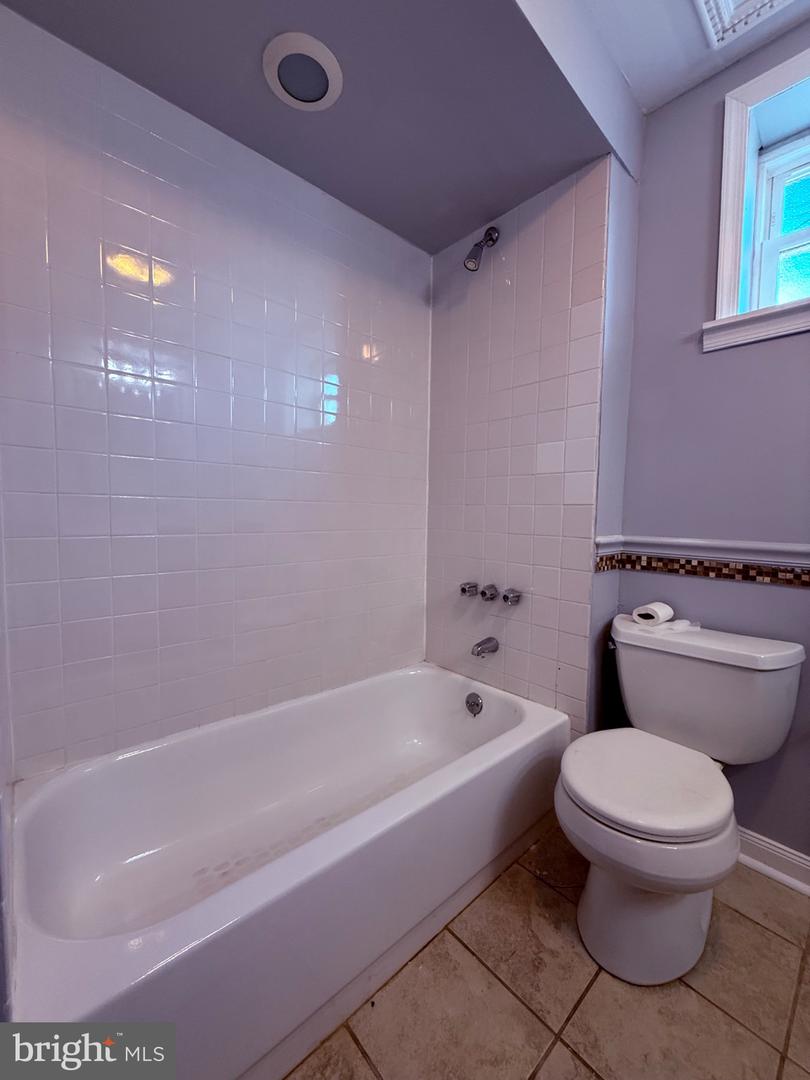 3183 Gaul St Property Photo 31
