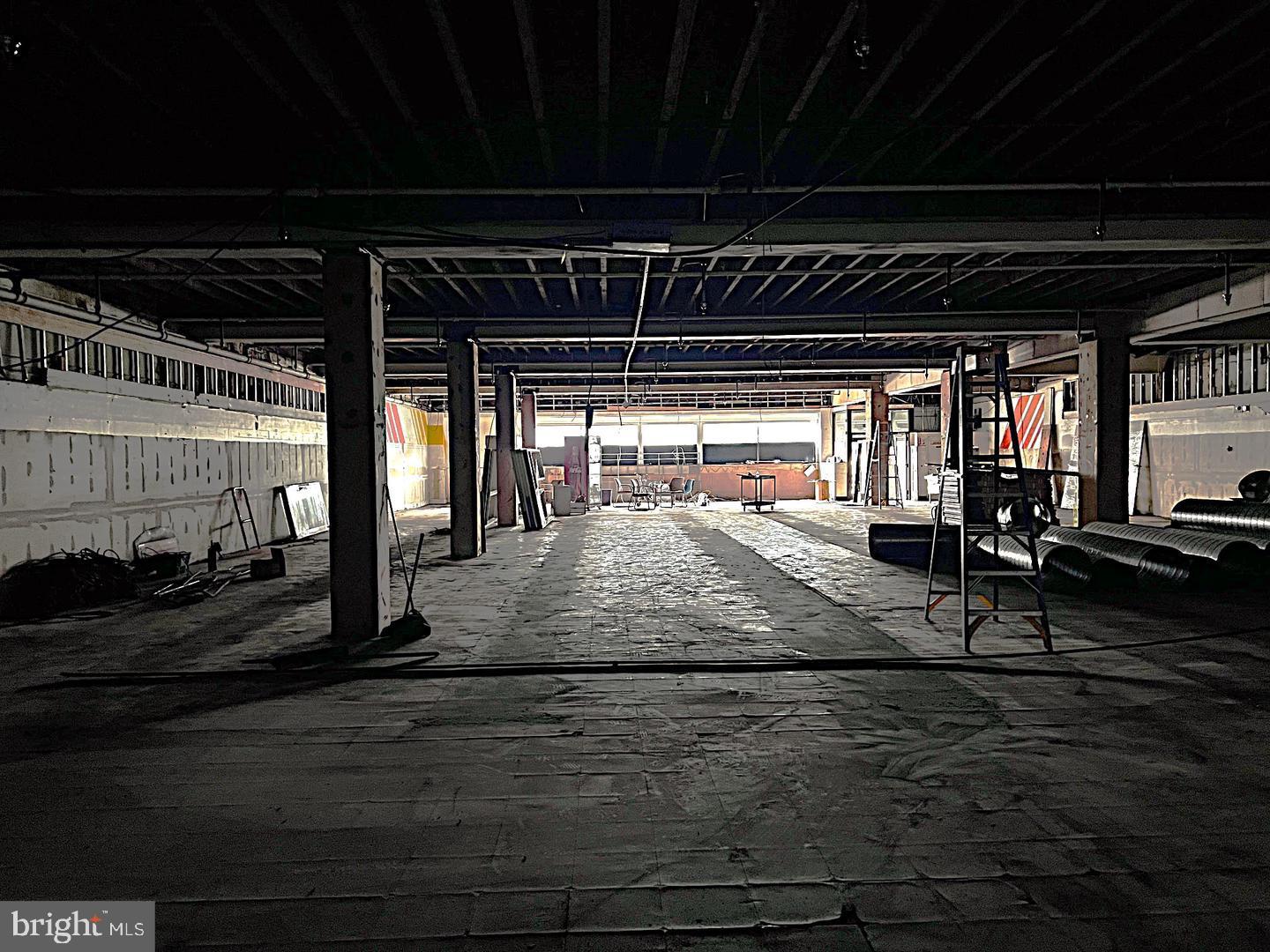 5612-5614 N 5th St Property Photo 2
