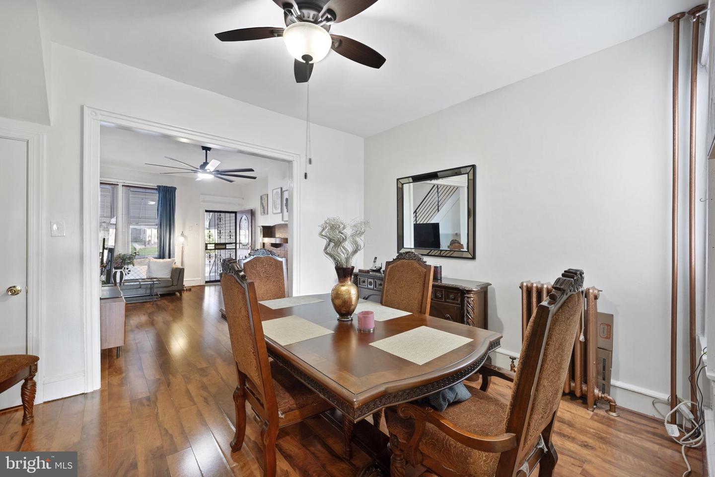 22 E Pastorius St Property Photo 8
