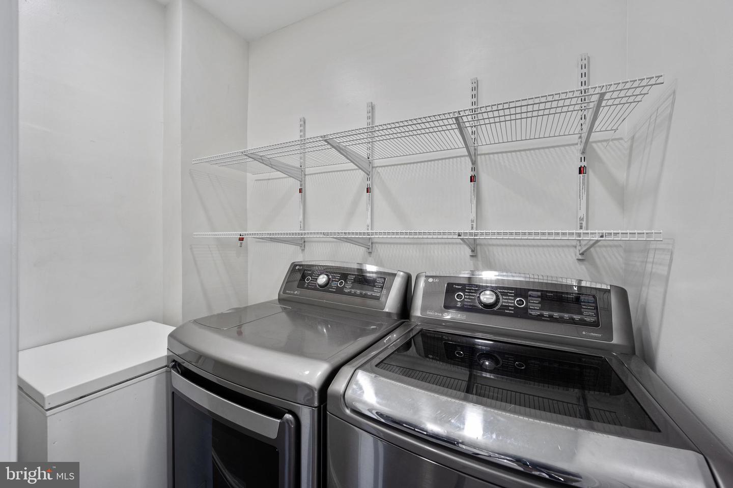 22 E Pastorius St Property Photo 16