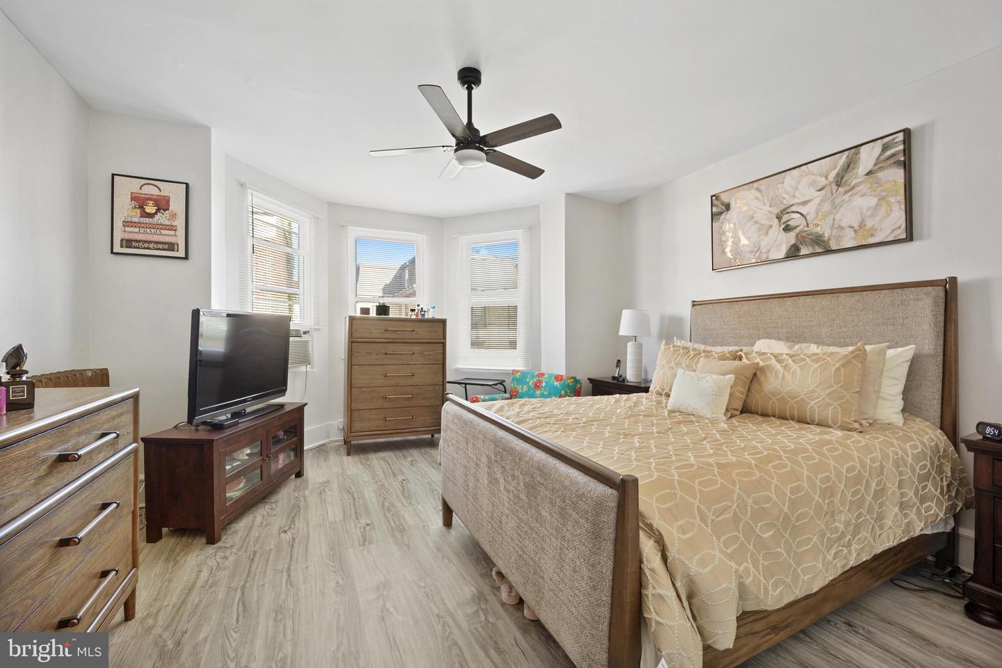 22 E Pastorius St Property Photo 18