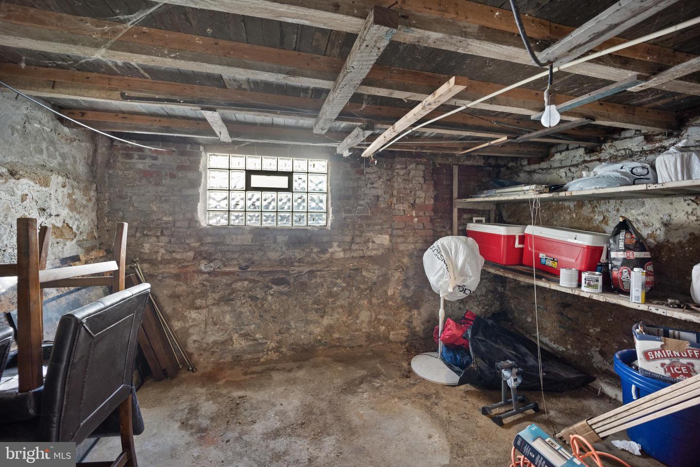 22 E Pastorius St Property Photo 31