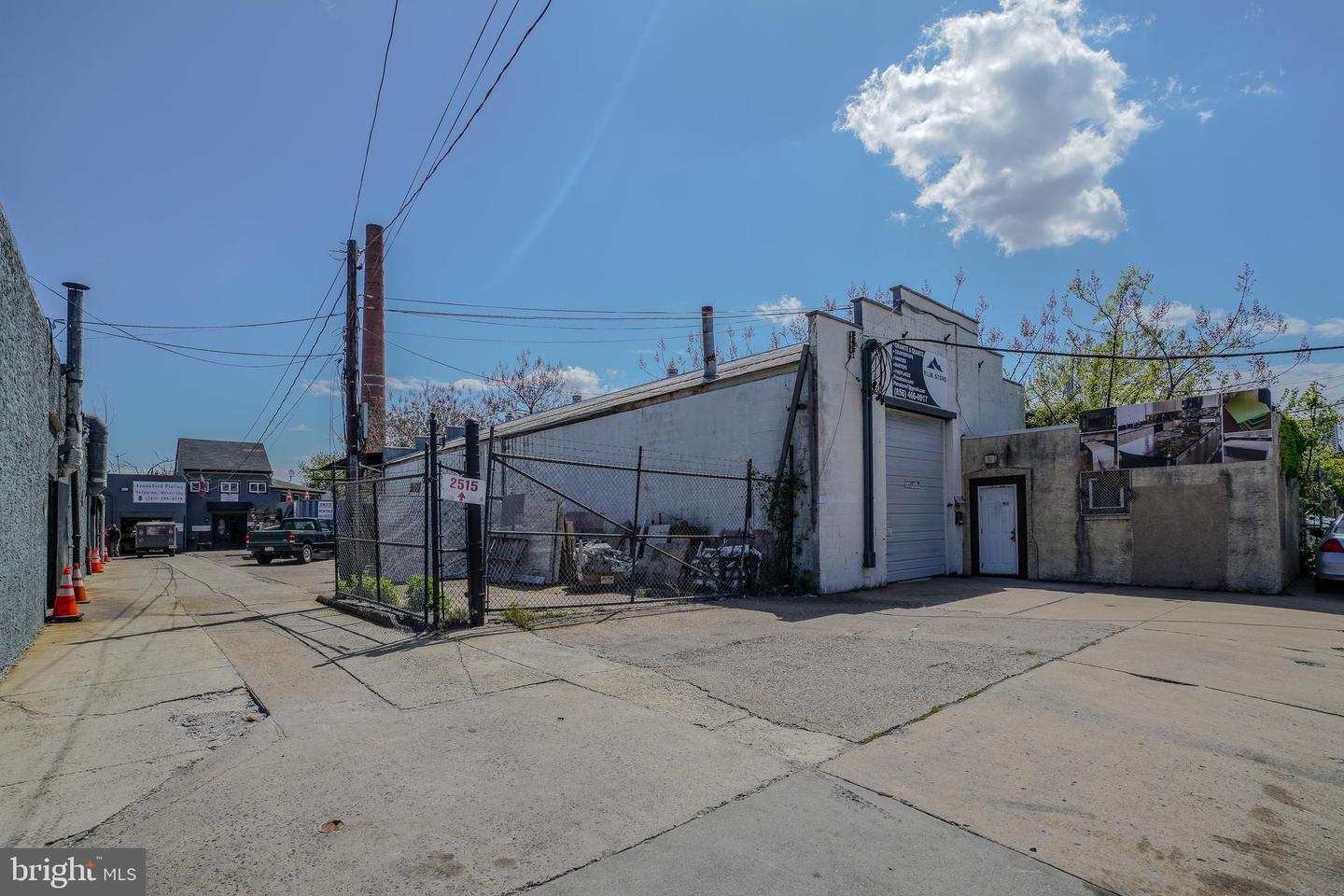 2511-17 Orthodox St Property Photo 1