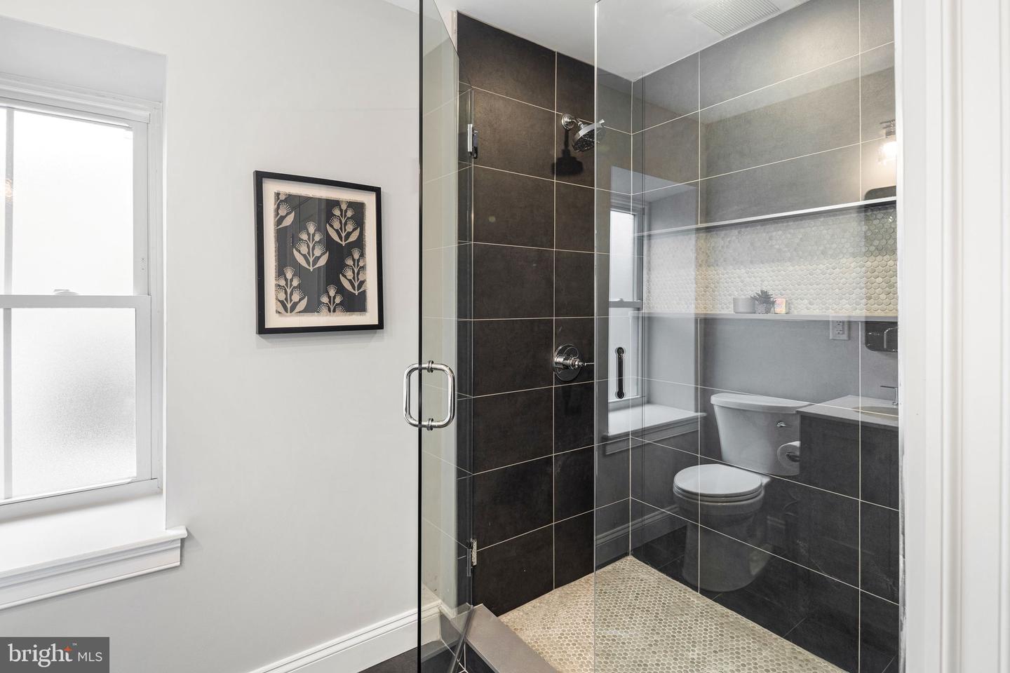 160 Shurs Ln Property Photo 14