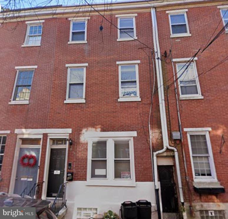128 PEMBERTON ST Property Photo 1