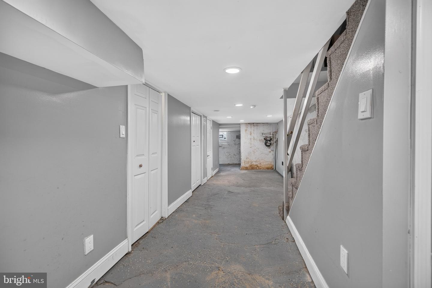6114 Chancellor St Property Photo 35
