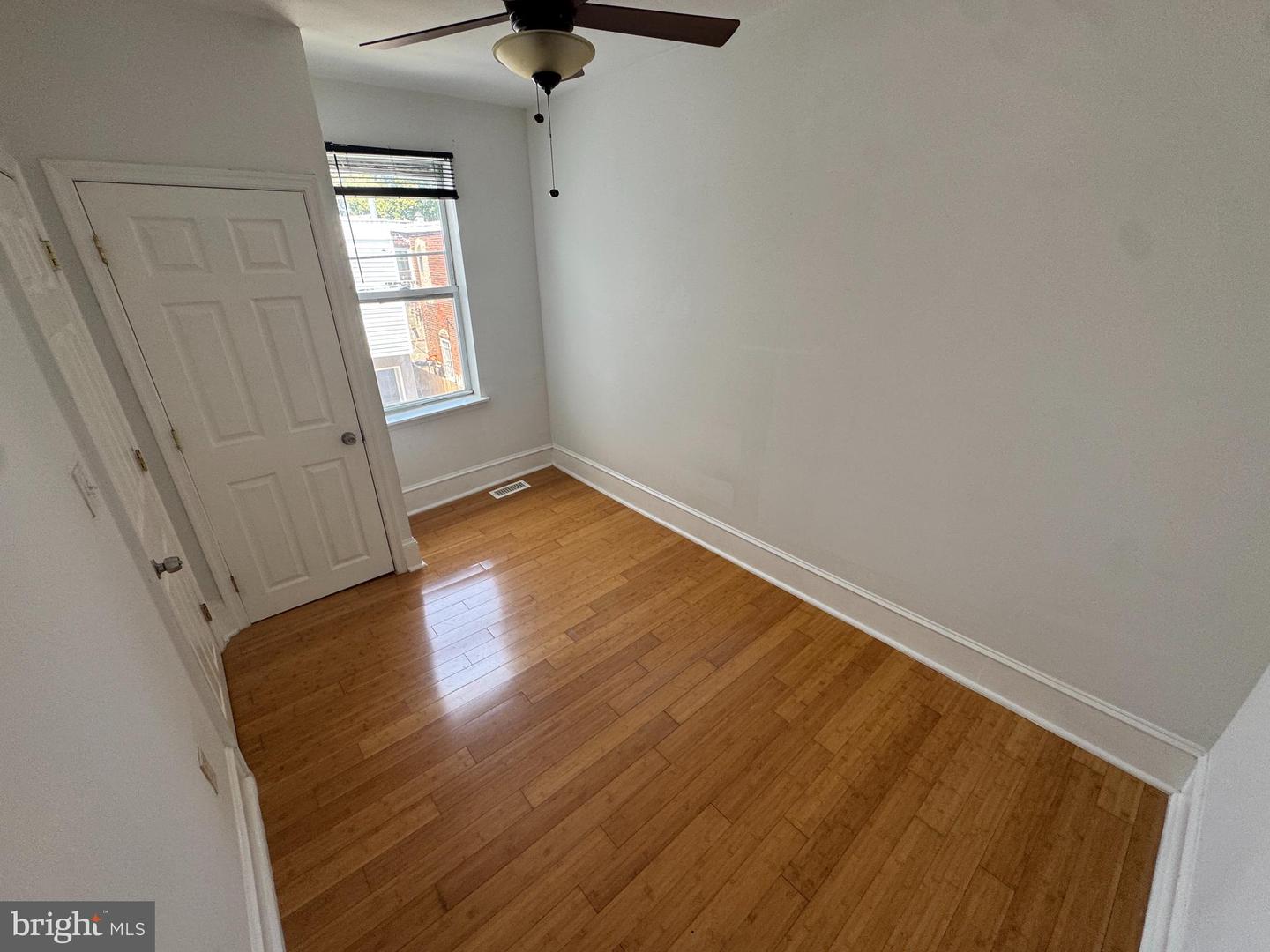 2444 S Fairhill St Property Photo 10
