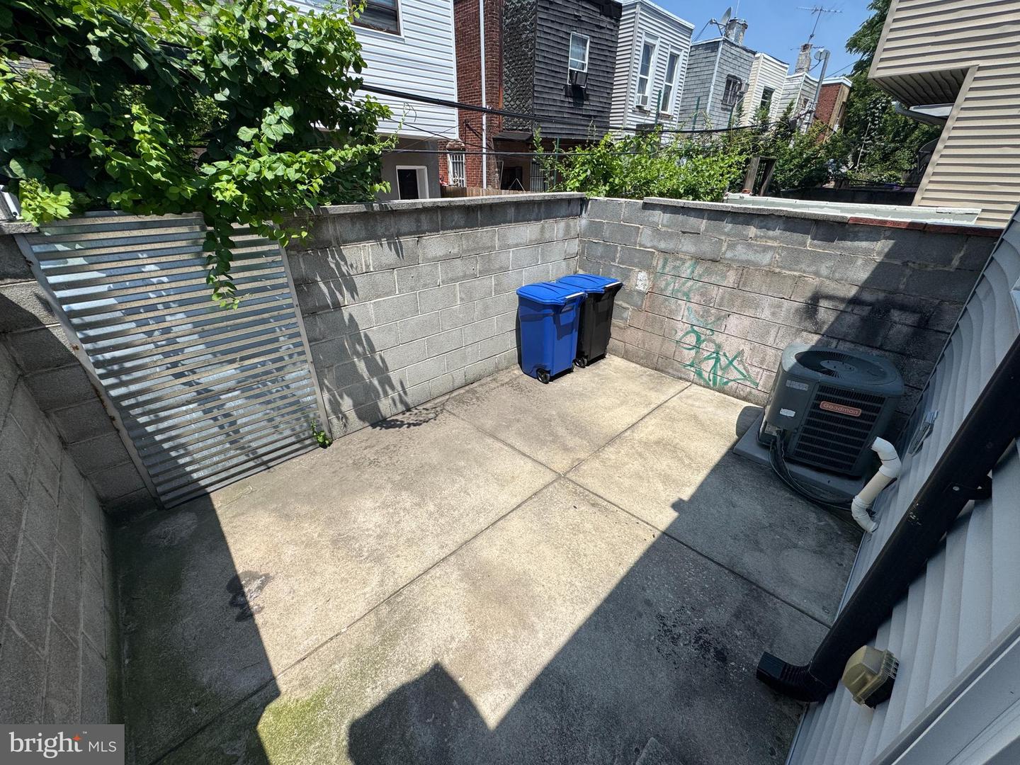 2444 S Fairhill St Property Photo 19