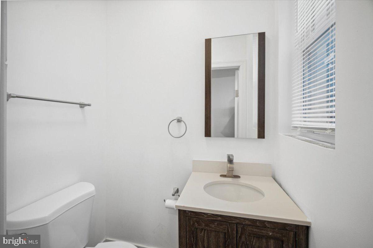 427 W Shunk St Property Photo 13