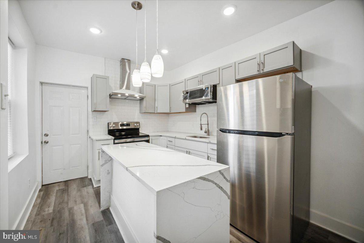 427 W Shunk St Property Photo 14