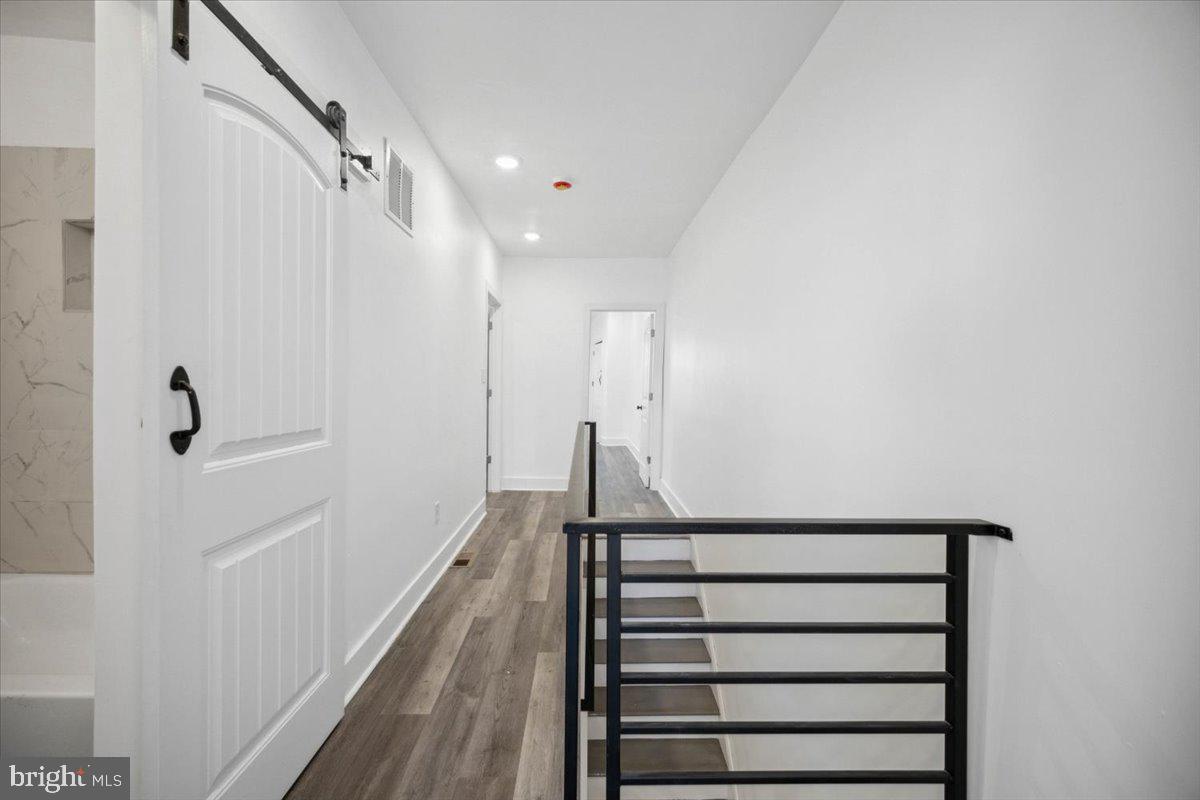427 W Shunk St Property Photo 29