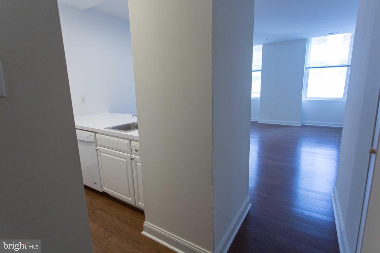 1600-1 Walnut St #1105 Property Photo 7