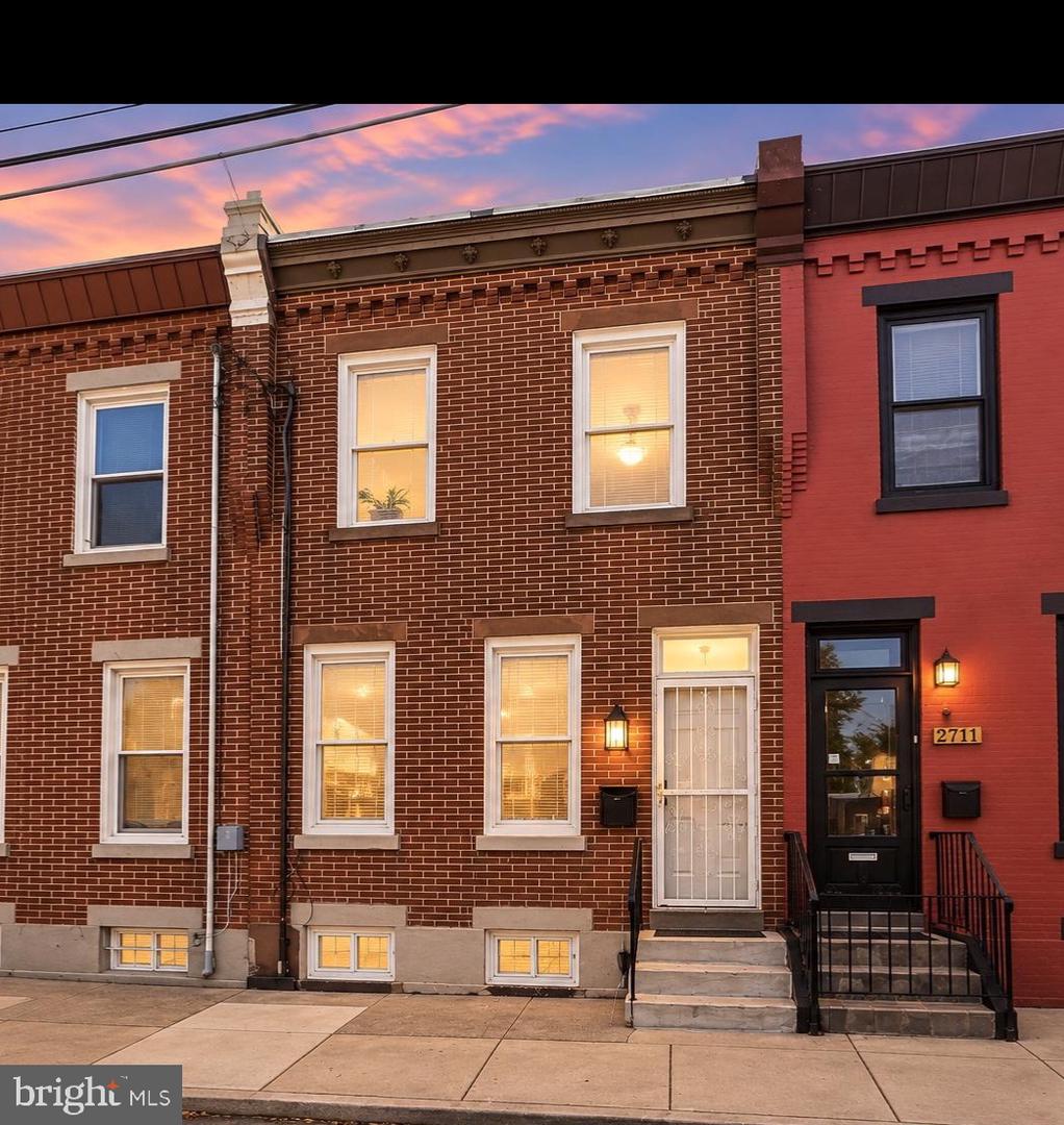 2110 E ANN ST Property Photo 1