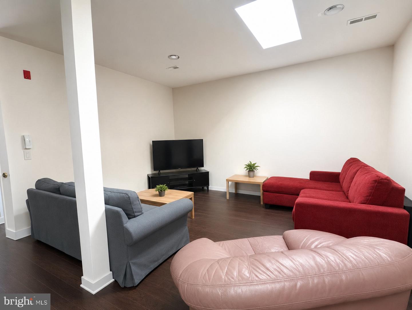 416-18 N Wiota St #unit 3 Property Photo 10
