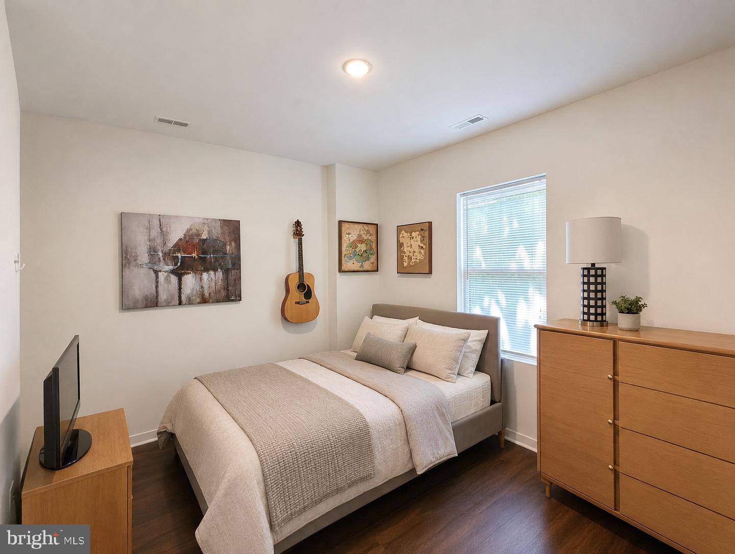 416-18 N Wiota St #unit 3 Property Photo 15