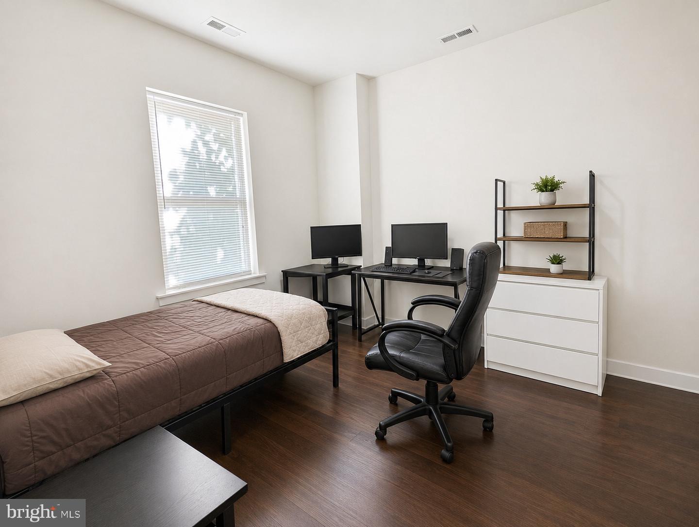 416-18 N Wiota St #unit 3 Property Photo 18